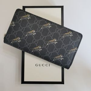 RARE Gucci GG Supreme Monogram Zip Around Wallet with tiger print NEW AUTHENTIC